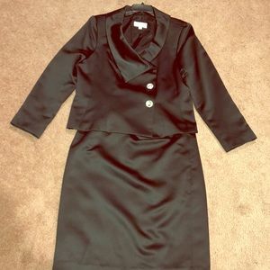 Black Suit with Skirt💕